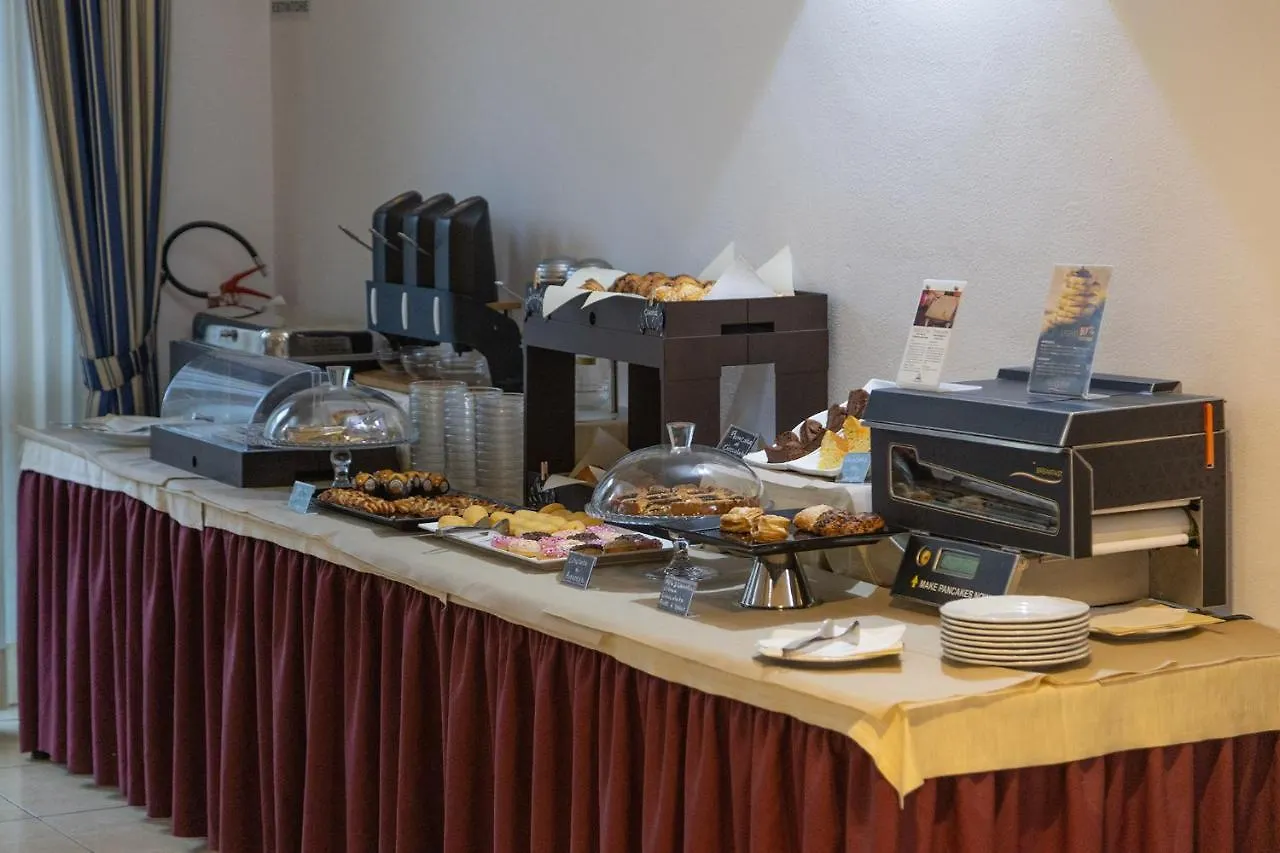 ***  Palace Hotel Due Ponti Siena İtalya
